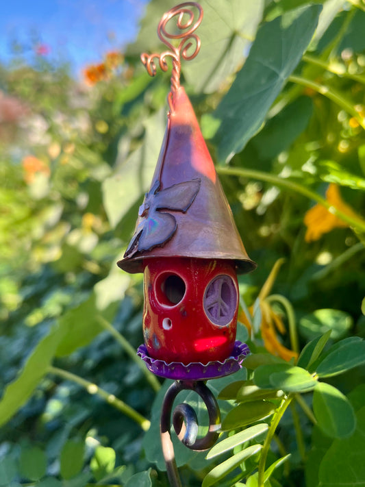 Geranium Bud with tall roof