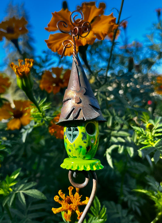 Fun Green Bud with a touch Wizard